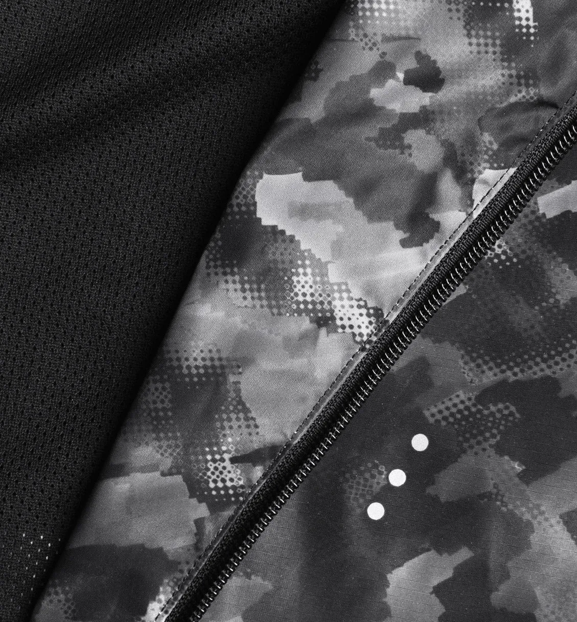 Air Spray Jacket Black Camo