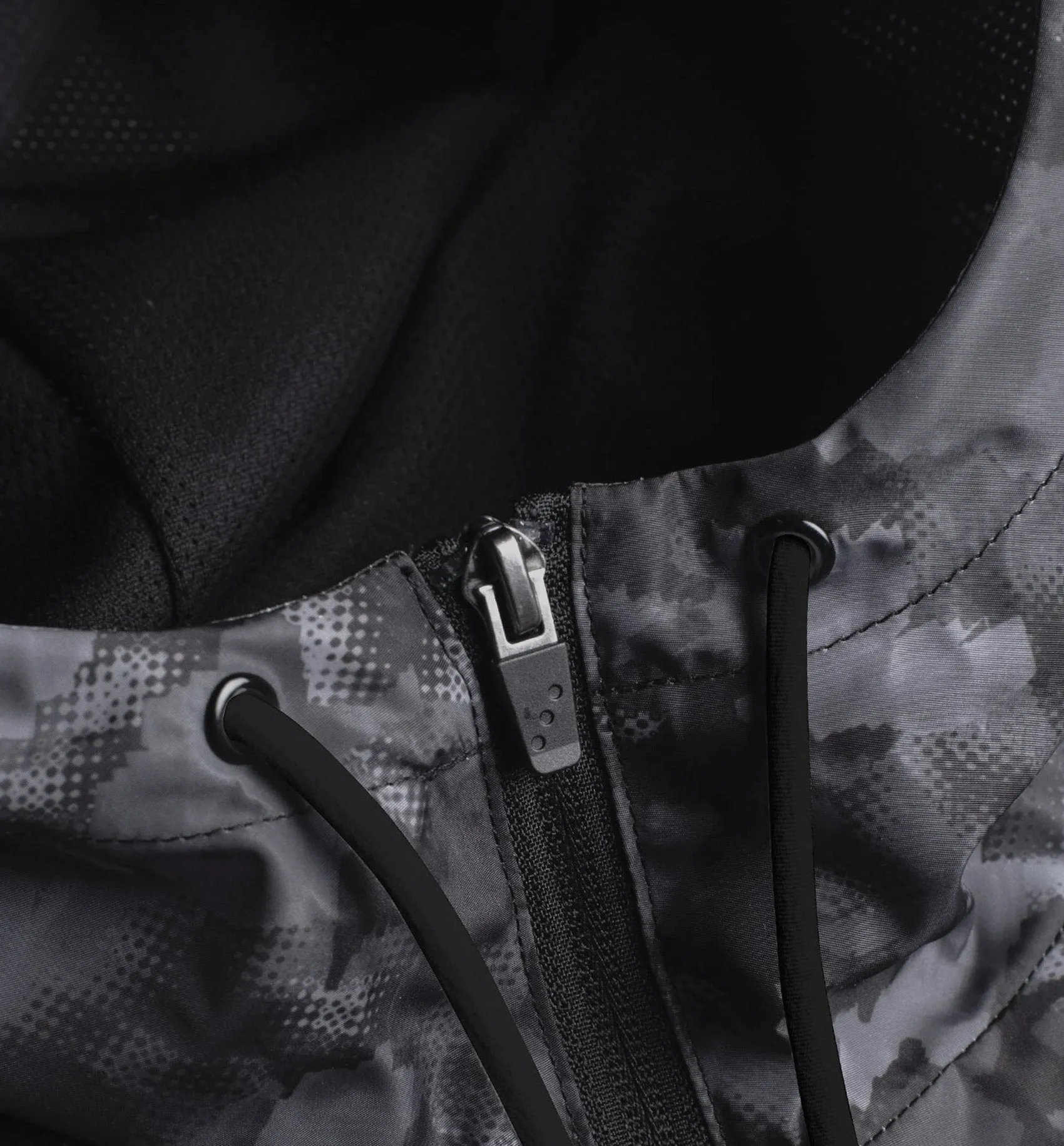 Air Spray Jacket Black Camo