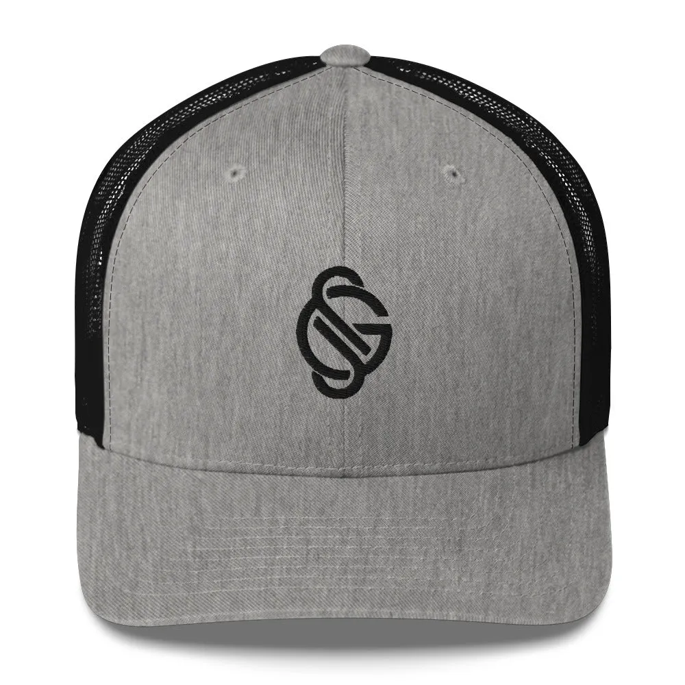 ELEVATED BASICS, TRUCKER CAP GS CLASSIC LOGO AVAILABLE IN 19 TRENDY COLORS