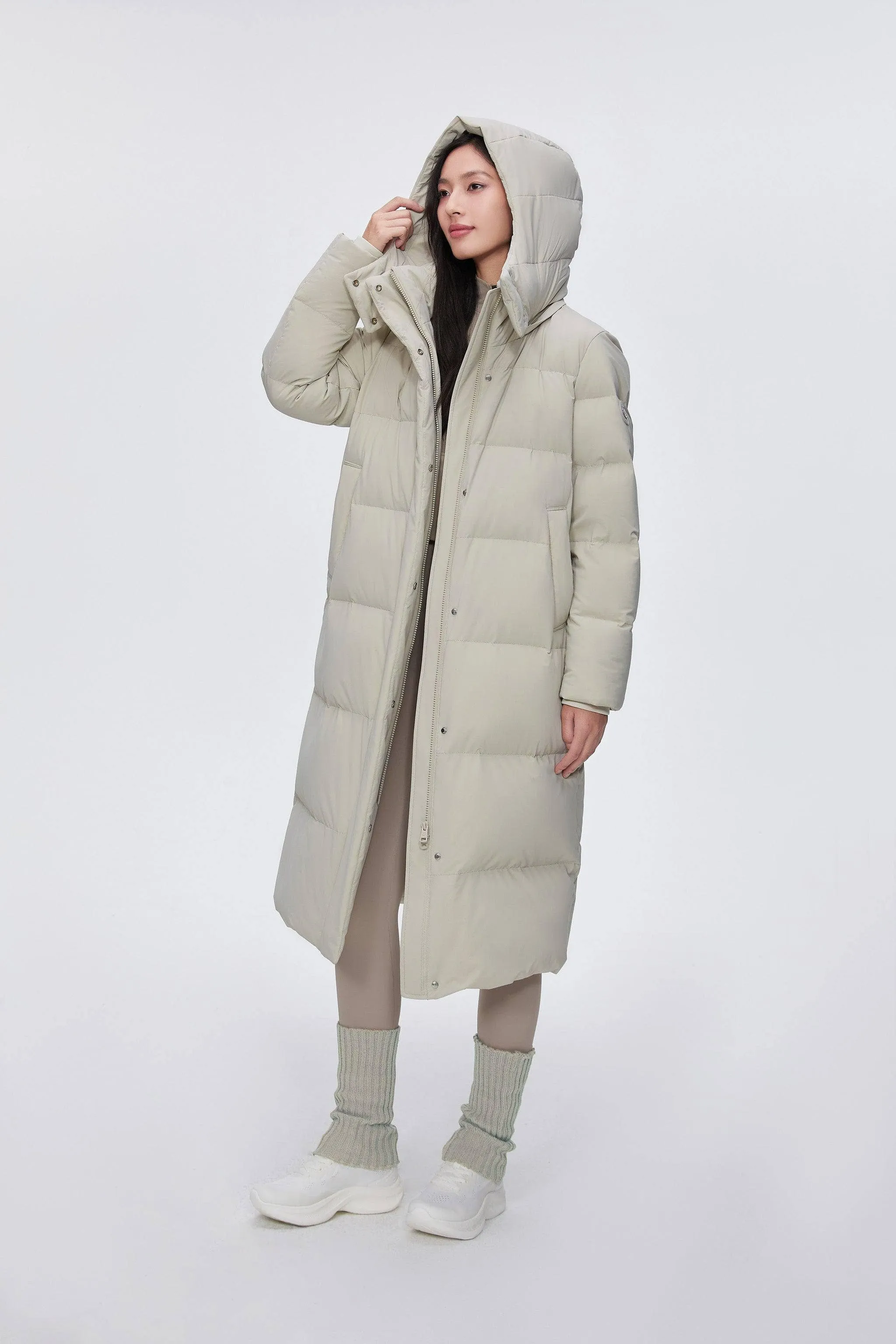 Feel the Cloud women’s down coat with detachable hood