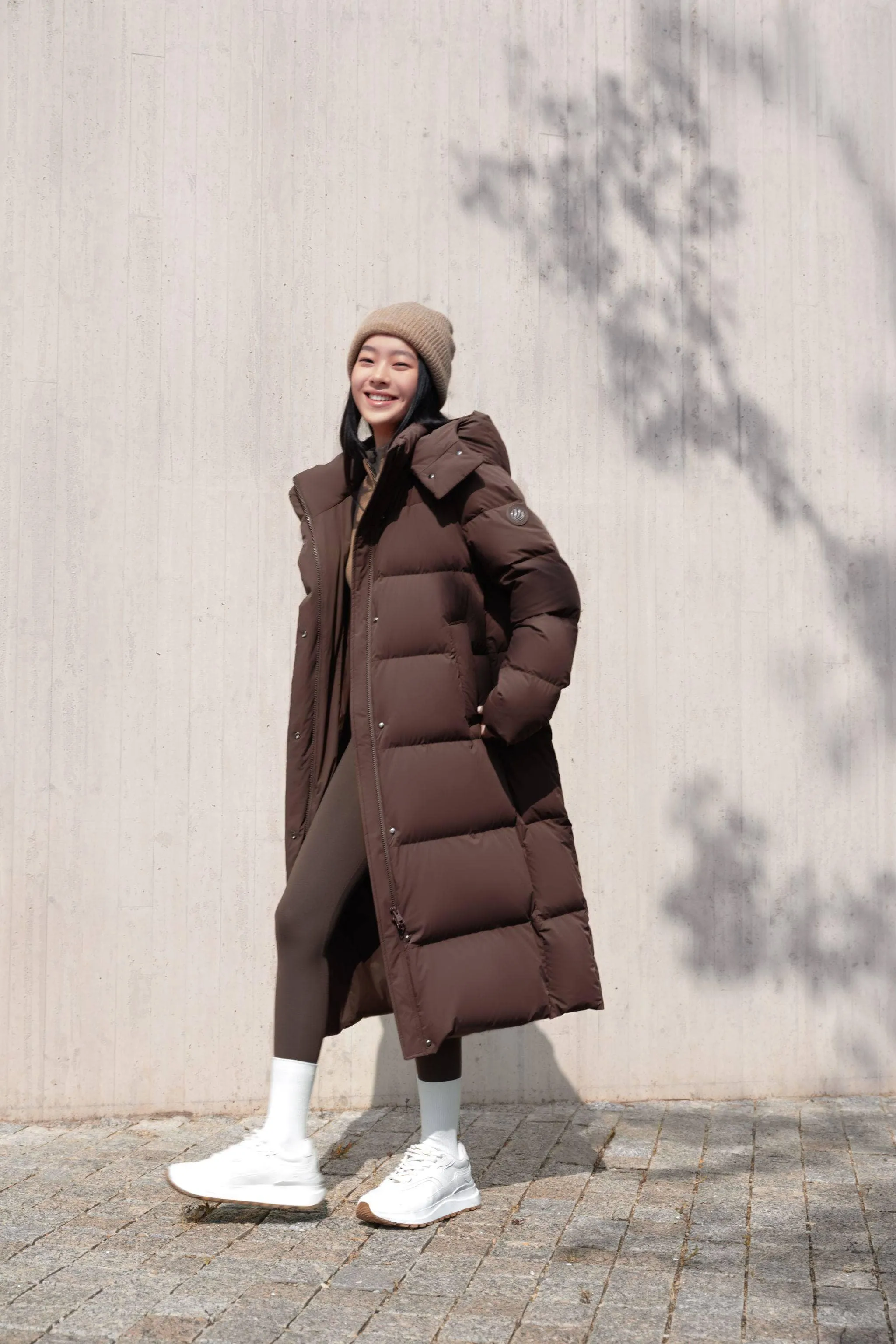 Feel the Cloud women’s down coat with detachable hood