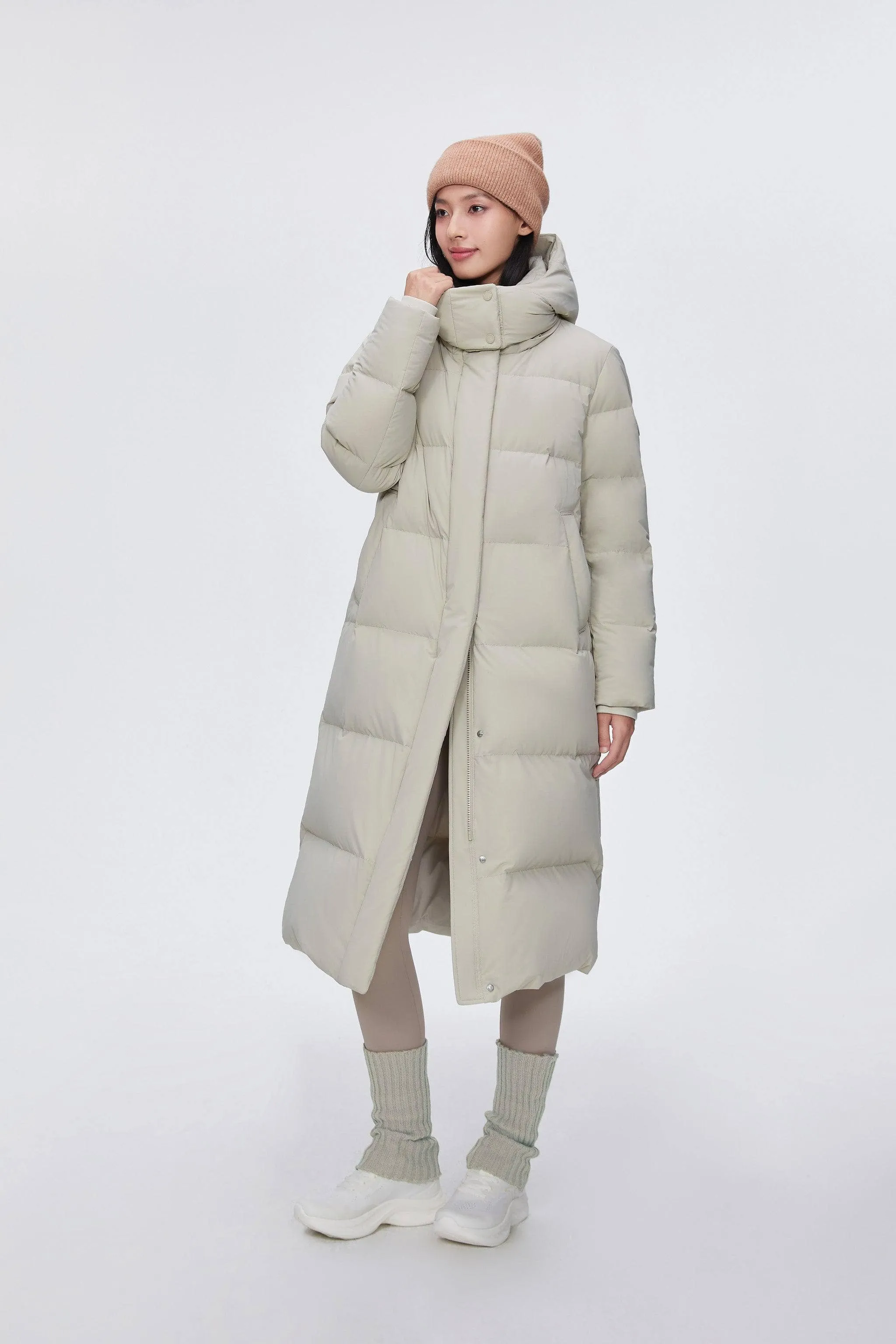 Feel the Cloud women’s down coat with detachable hood