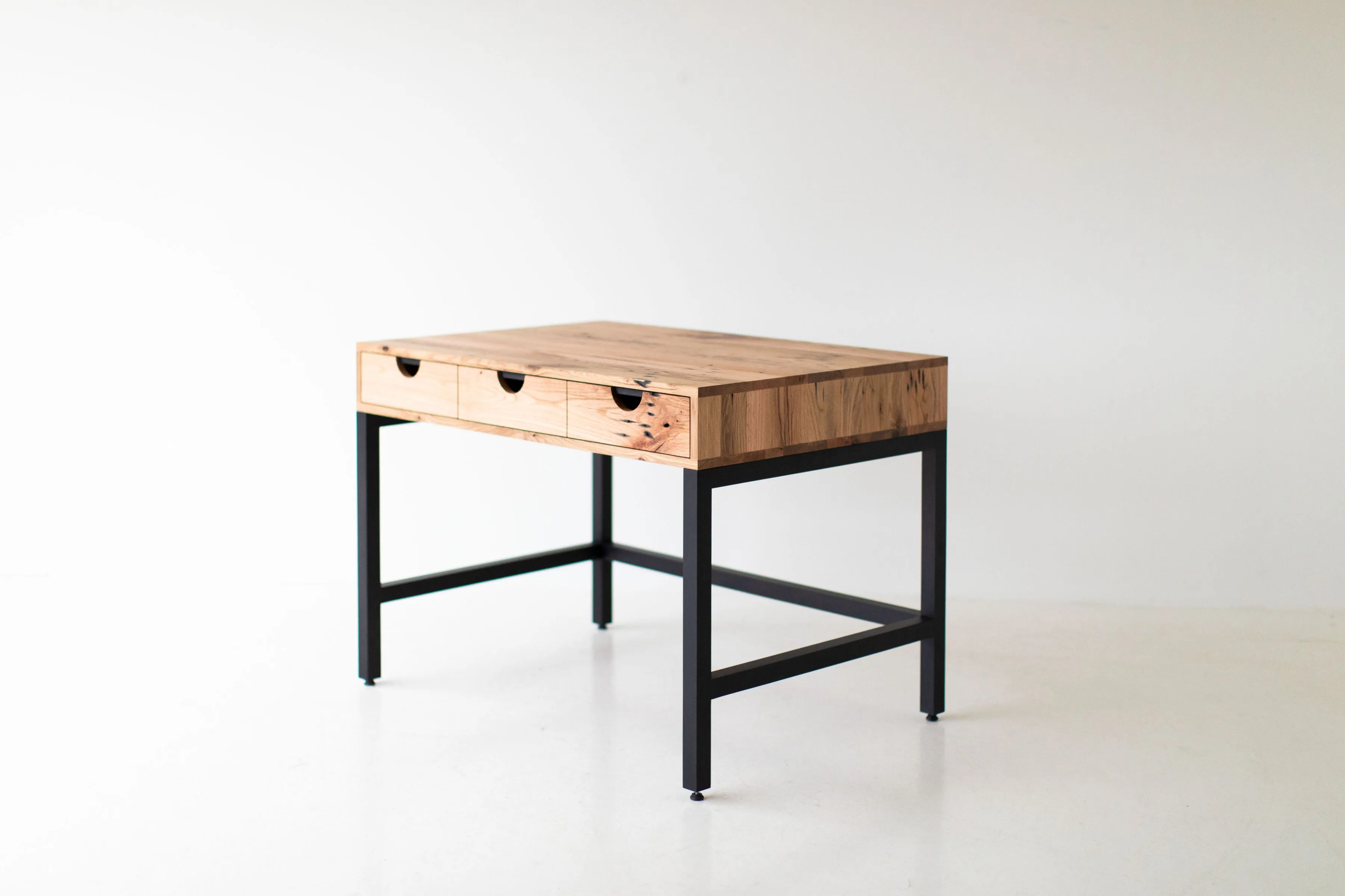 Simple Modern Desk -  1519 - Cali Collection