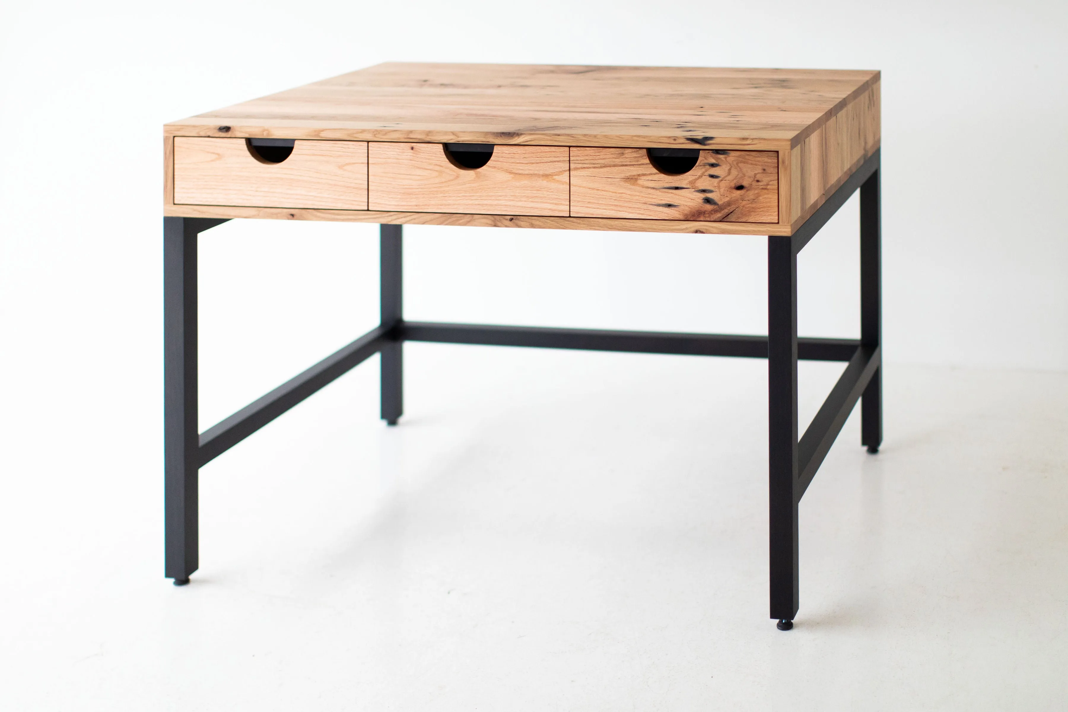 Simple Modern Desk -  1519 - Cali Collection