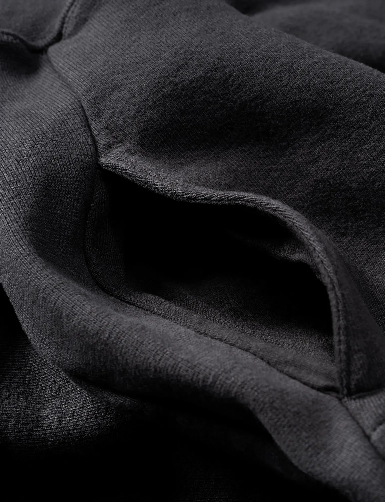 THE 100 KILO PULLOVER