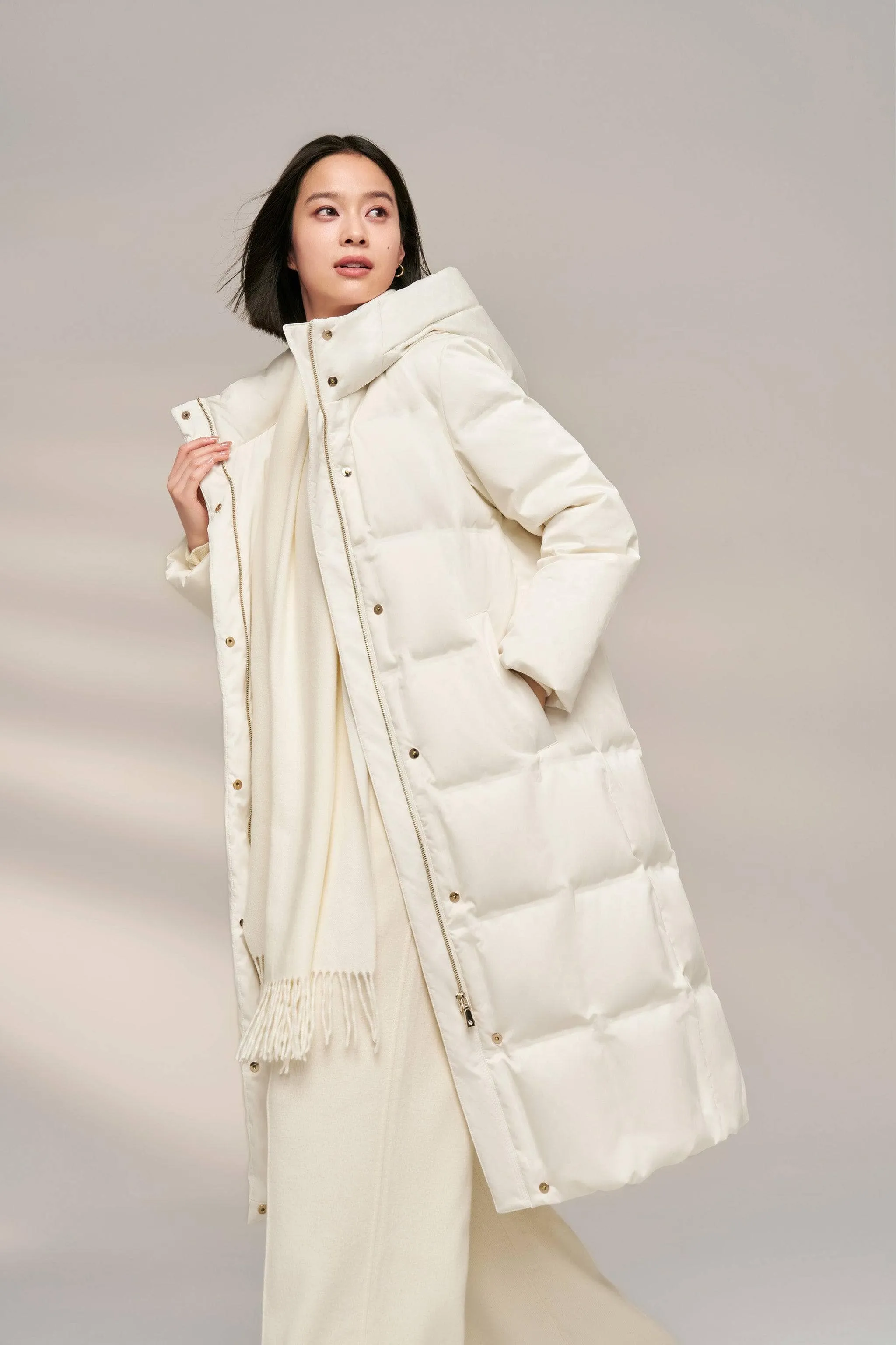 Women’s diamond quilt full-length goose down coat